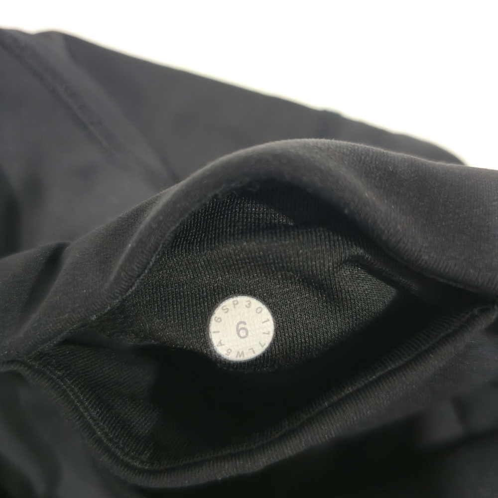 Lululemon Revitalize Black Crop Leggings Womens Size 6 - Picture 9 of 14